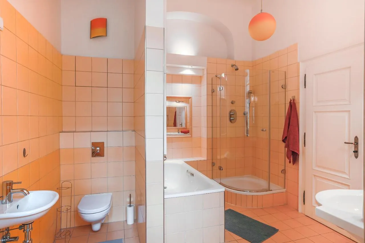 פראג New Stylish 3 Suites Bedrooms Apt In Mala Strana - N2Nd דירה