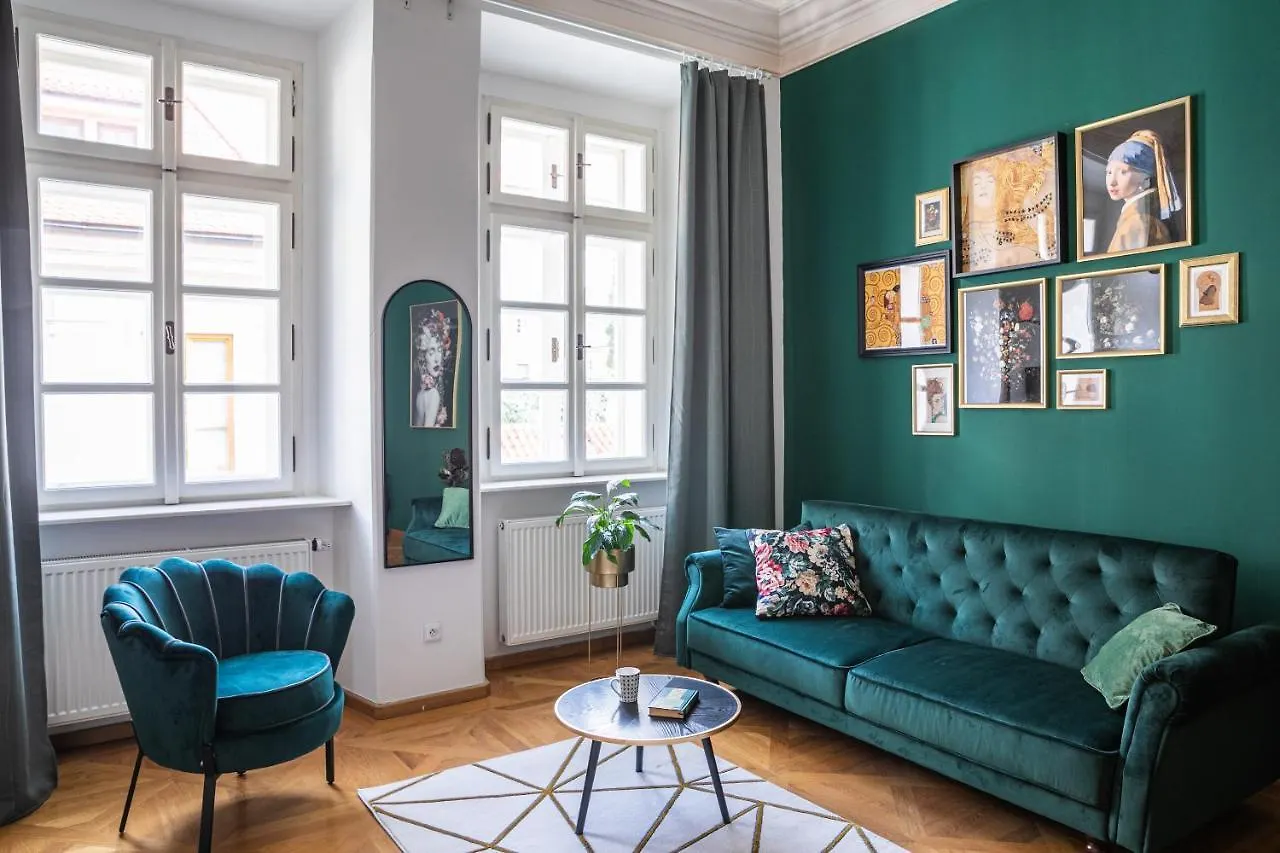 Apartment New Stylish 3 Suites Bedrooms Apt In Mala Strana - N2Nd Prague Czech Republic