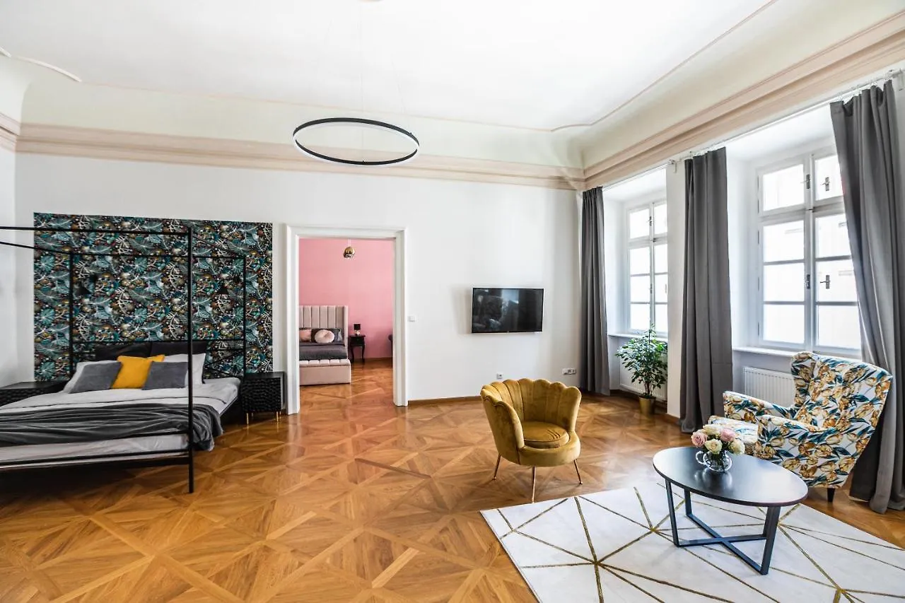 New Stylish 3 Suites Bedrooms Apt In Mala Strana - N2Nd Prague 0*,