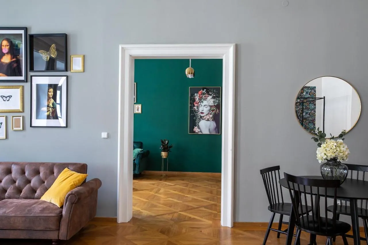 New Stylish 3 Suites Bedrooms Apt In Mala Strana - N2Nd Prague 0*,  Czech Republic