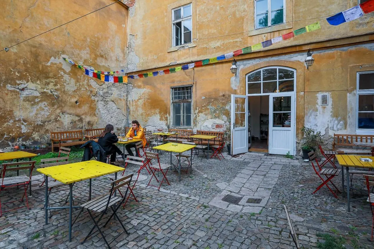 New Stylish 3 Suites Bedrooms Apt In Mala Strana - N2Nd Prague Czech Republic